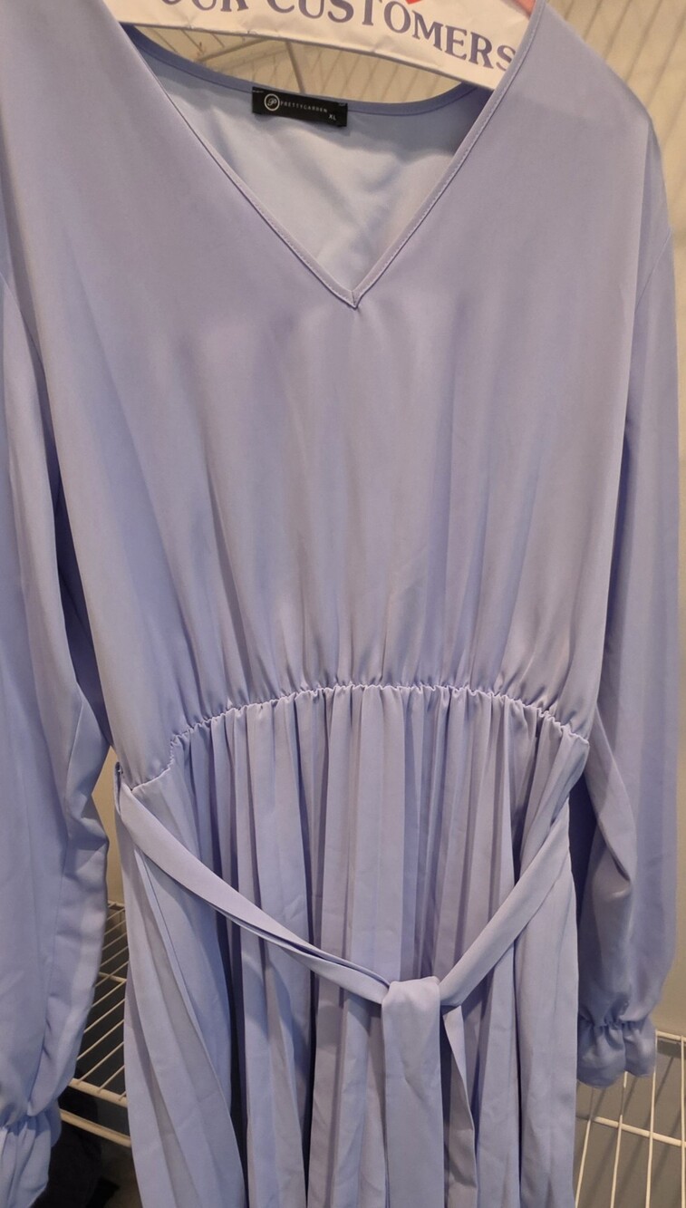 V-Neck Lavender Long-Sleeve Pleated Waist Tie Dress